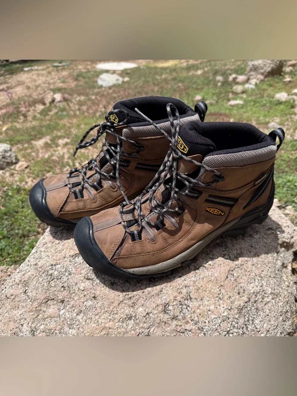Men’s KEEN Targhee 2 Mid-Height Waterproof Hiking Boots 11